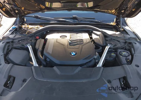 2022 BMW 740 I z USA, uszkodzony, nr VIN WBA7T2C07NCH74247